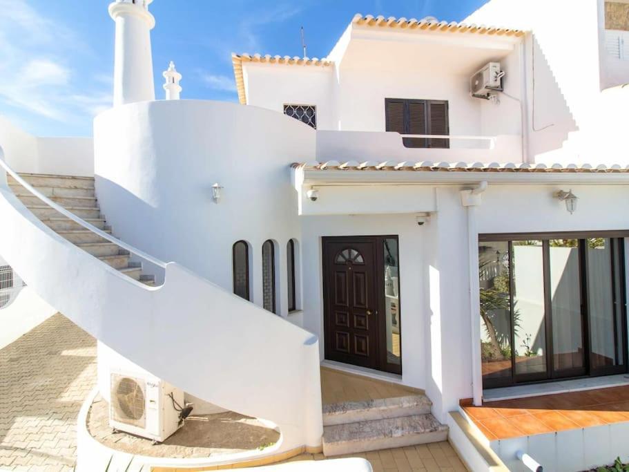 Villa Dogueno- Privat Pool & Privacy & Albufeira Center Ngoại thất bức ảnh