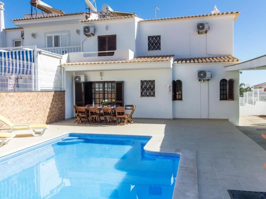 Villa Dogueno- Privat Pool & Privacy & Albufeira Center Ngoại thất bức ảnh